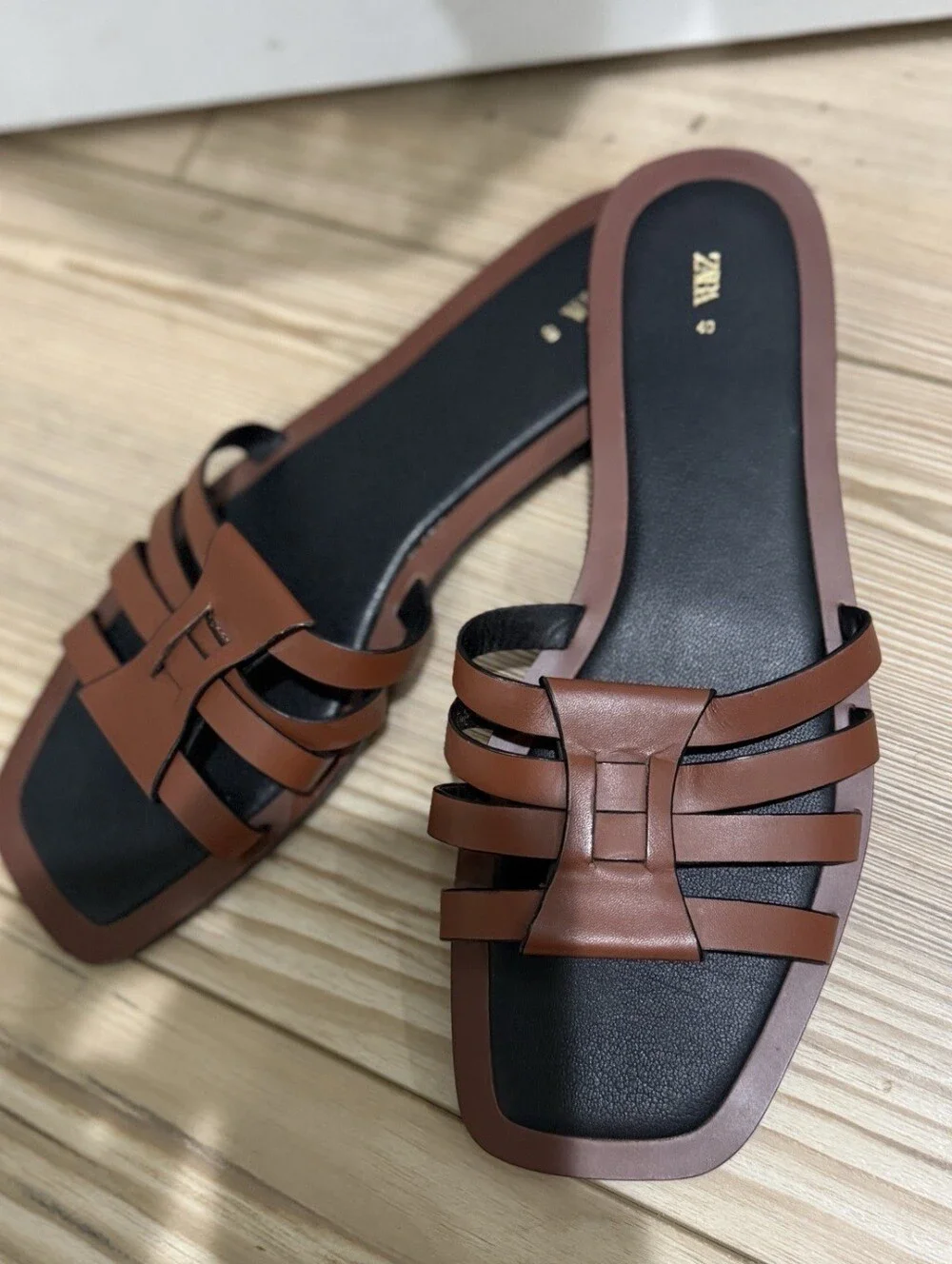 Zara Brown Leather Slide Sandals - Picture 2 of 4